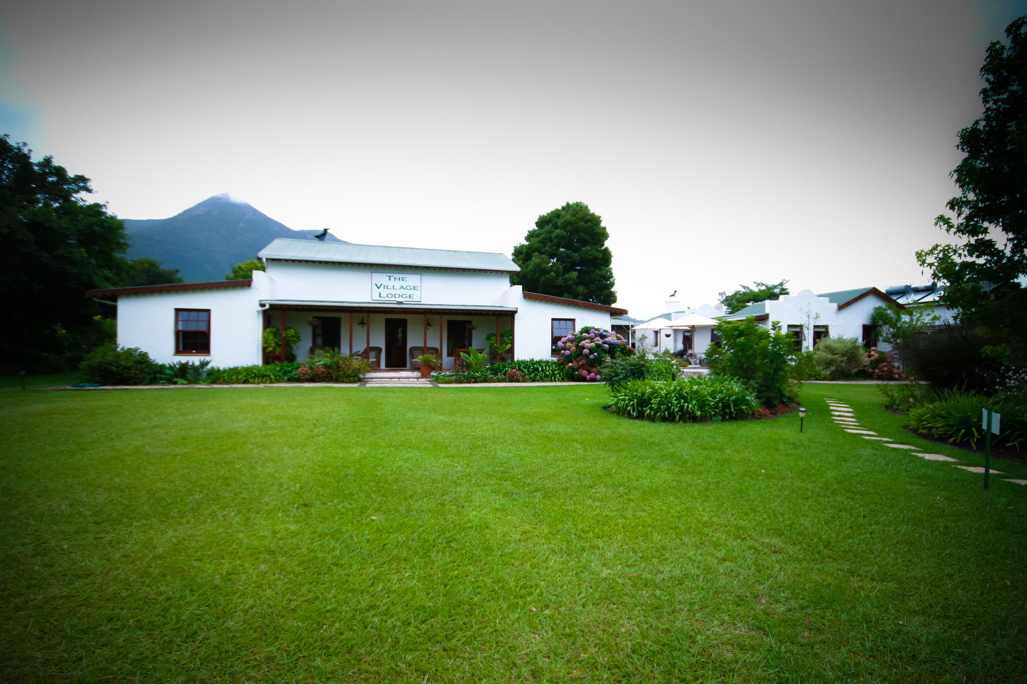 The Village Lodge Stormsrivier Exteriér fotografie