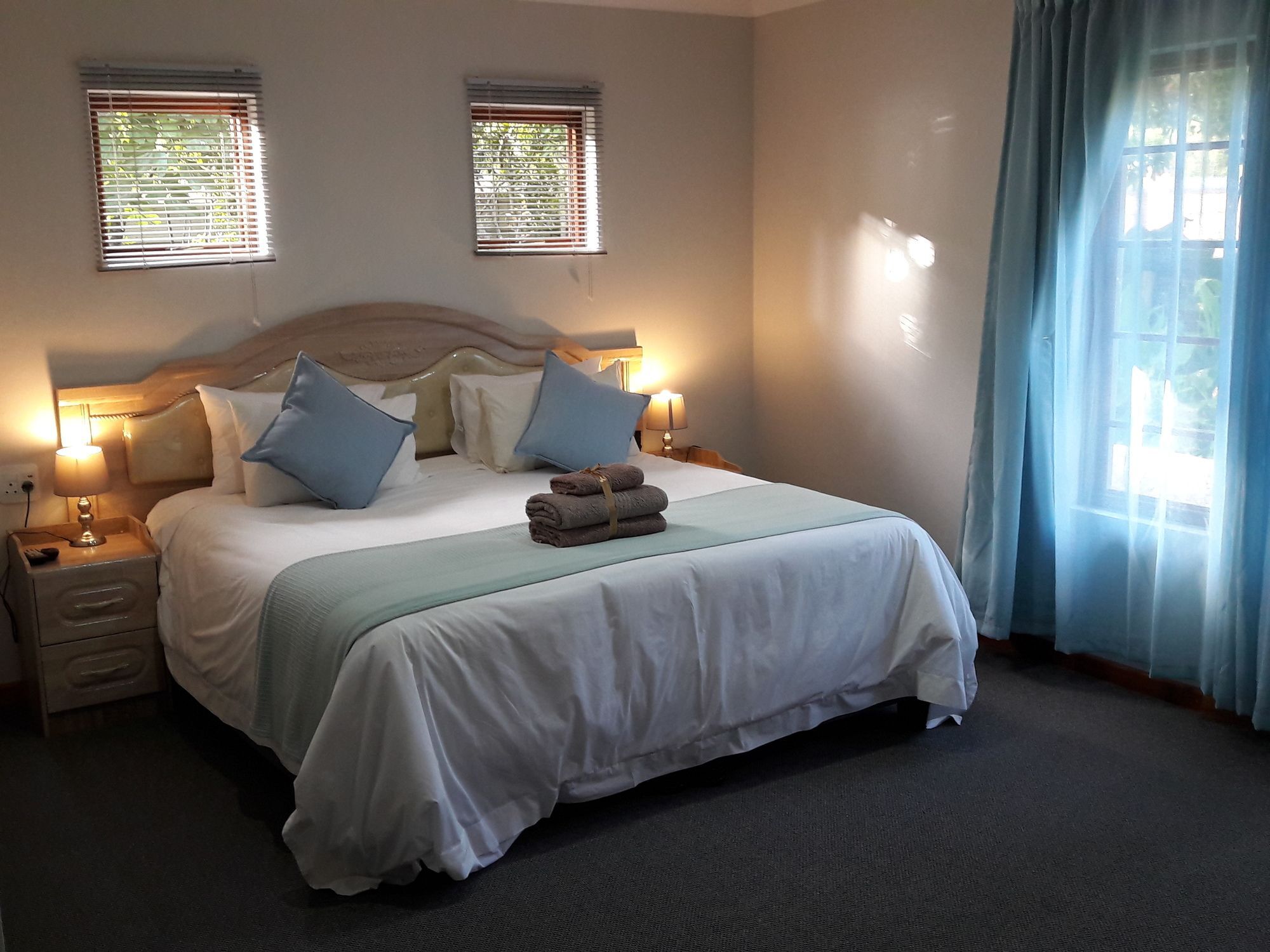 The Village Lodge Stormsrivier Exteriér fotografie